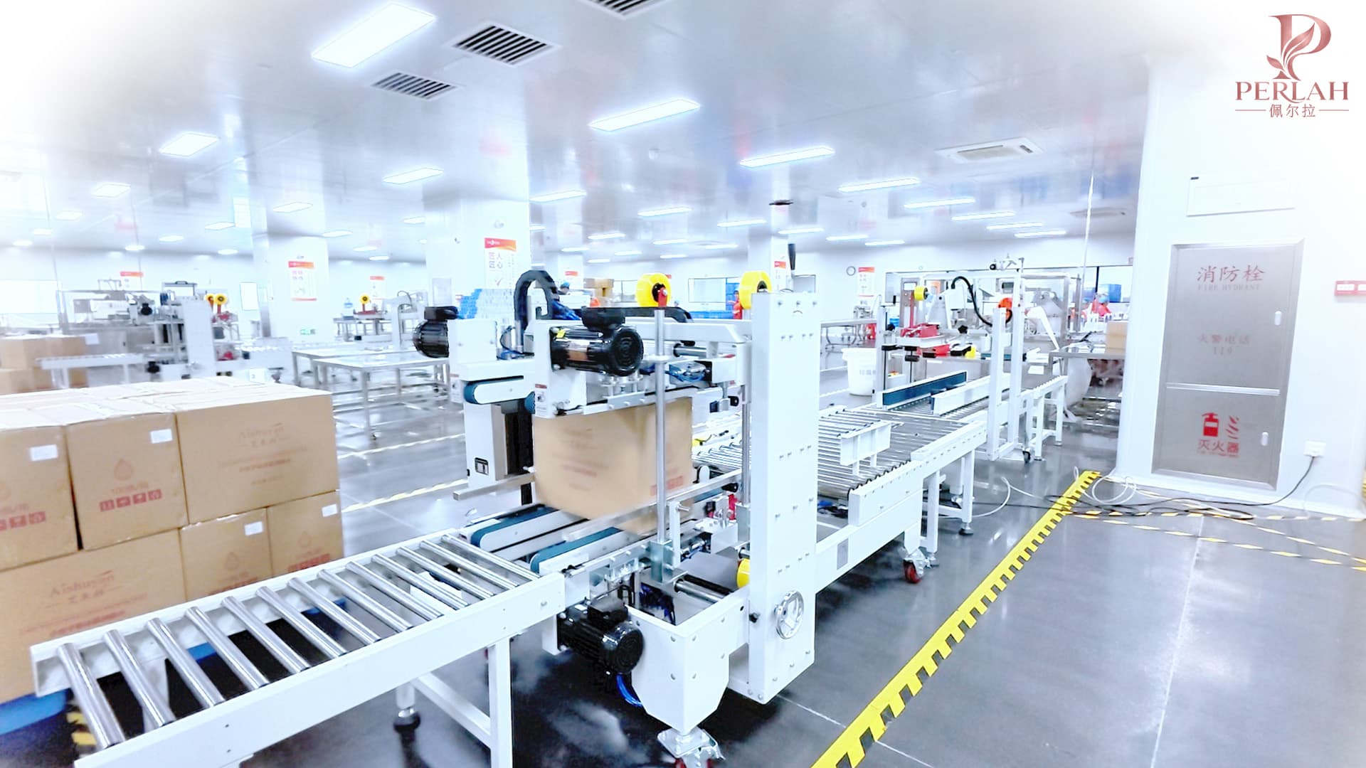 Cosmetic packaging preparation equipment